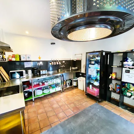 Hostel Makuto Coliving House *