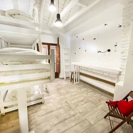 Hostel Makuto Coliving House