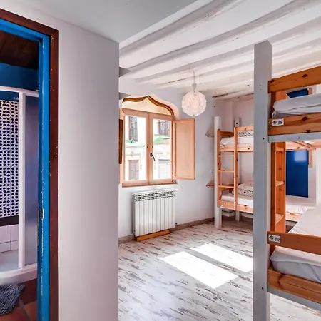Hostel Makuto Coliving House Granada