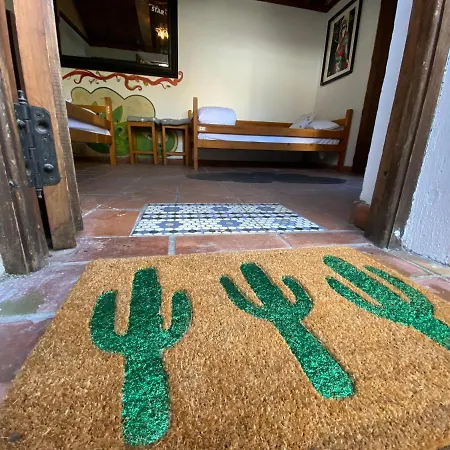 Makuto Coliving House Hostel